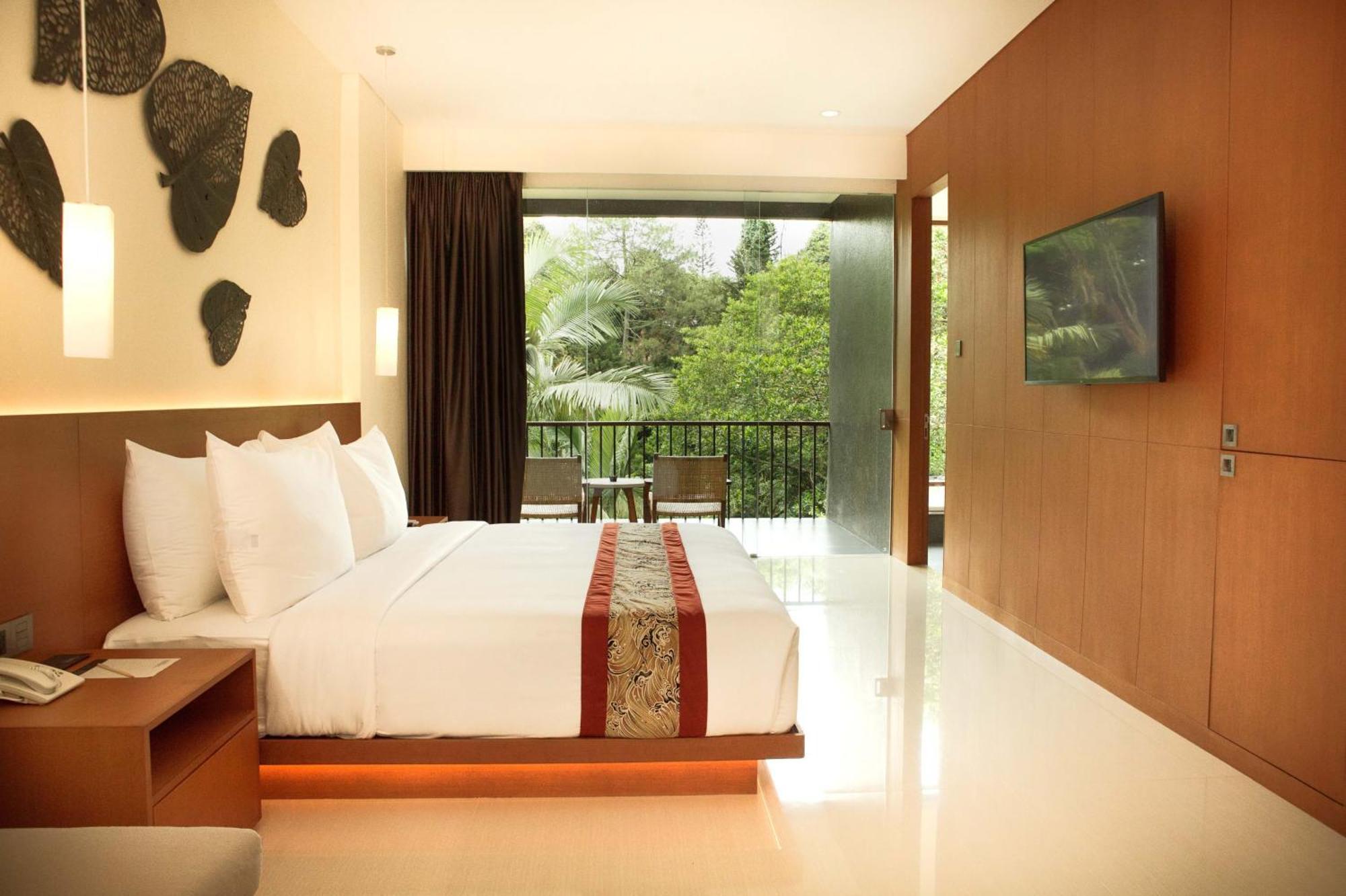 Sangria Resort And Spa Lembang Exterior foto